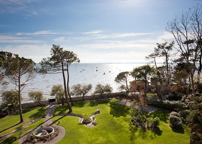 La Tosca لانتون