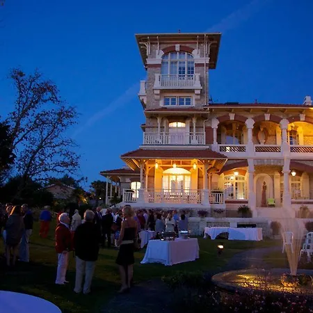 ヴィラ La Tosca *